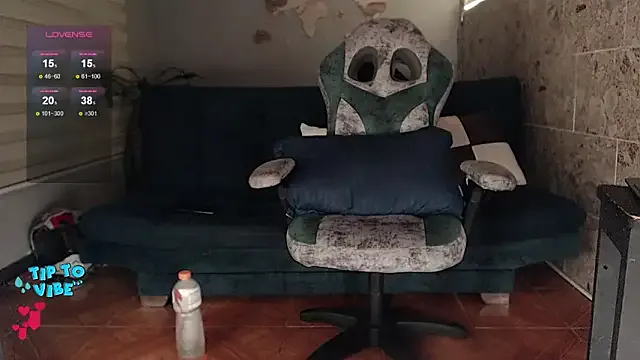 LoveAndSex24 – webcam model profile photo Image 8