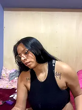 ElaRossie – webcam model profile photo Image 2