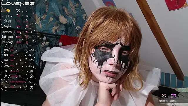 MiraKova – webcam model profile photo Image 15