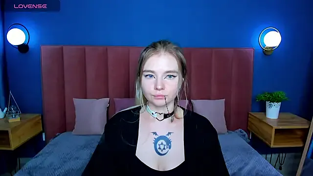 Ozge-SluttyScream69 – webcam model profile photo Image 10