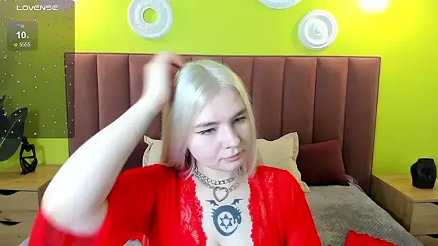 Ozge-SluttyScream69 – webcam model profile photo Image 16