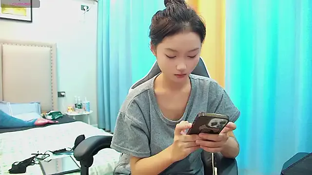 ErzabelLew – webcam model profile photo Image 11