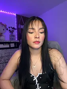 EmmaCorrtez – webcam model profile photo Image 8