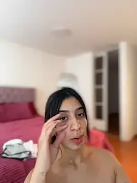 NataLive – webcam model profile photo Image 2