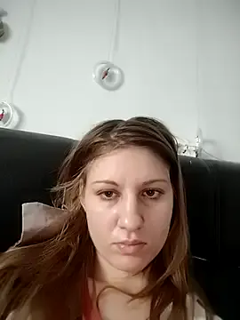 Caroline – webcam model profile photo Image 17