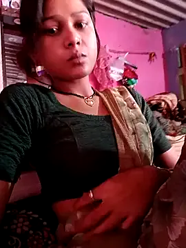 SalmaRoze – webcam model profile photo Image 10