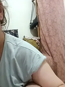 lalilamassu1 – webcam model profile photo Image 7