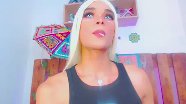 ElaRossie – webcam model profile photo Image 6