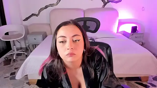 ElaRossie – webcam model profile photo Image 4