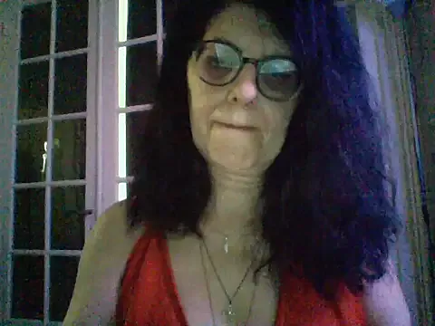 tarivishu23 – webcam model profile photo Image 4