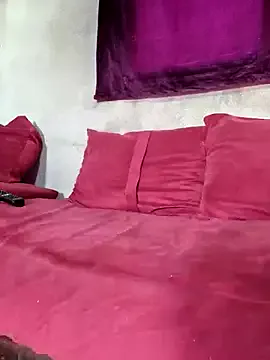 EsmeBrowm – webcam model profile photo Image 6