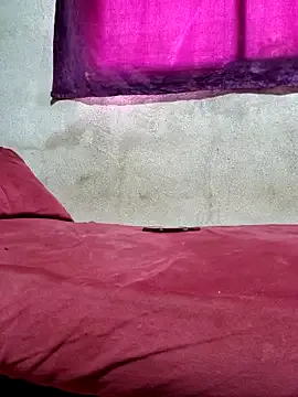 EsmeBrowm – webcam model profile photo Image 8