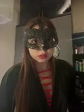 Skyller – webcam model profile photo Image 7