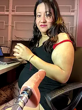 LisaRoze – webcam model profile photo Image 13