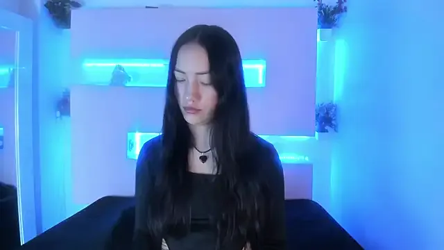 EsmeBrowm – webcam model profile photo Image 16