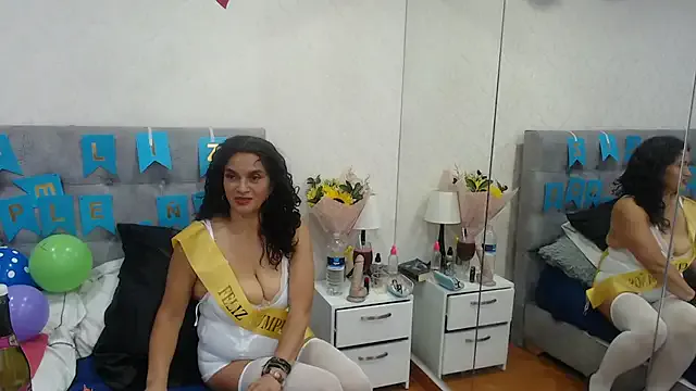 Lara_Bergmann – webcam model profile photo Image 10