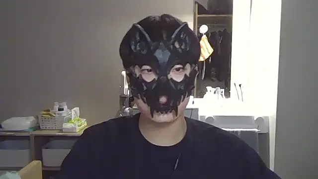 MiraKova – webcam model profile photo Image 16