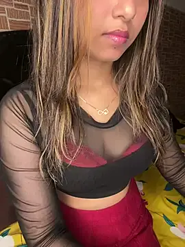 EsmeBrowm – webcam model profile photo Image 3