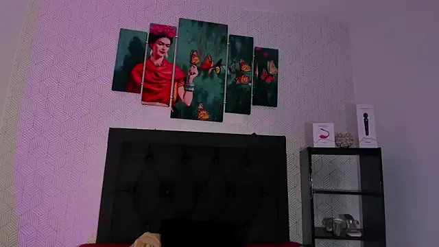 MondoNeko – webcam model profile photo Image 19