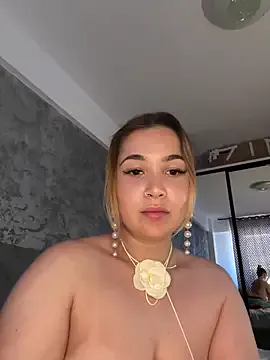 MarieLima – webcam model profile photo Image 8