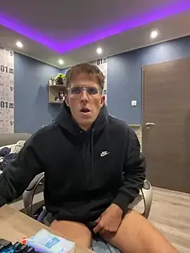 AdaNash – webcam model profile photo Image 11