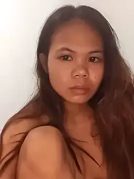 MiraKova – webcam model profile photo Image 4