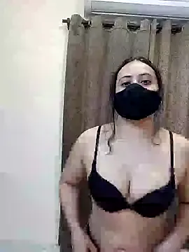 JuliaAzzuro – webcam model profile photo Image 8
