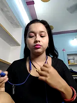 _Abril-Office1 – webcam model profile photo Image 4