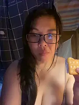 MabelPaez – webcam model profile photo Image 10