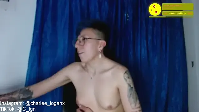 MiraKova – webcam model profile photo Image 13