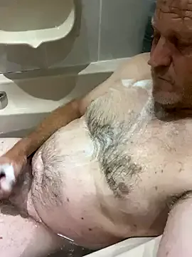 AdrianaAndrade – webcam model profile photo Image 10