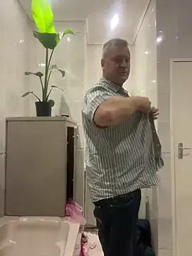 AdrianaAndrade – webcam model profile photo Image 8