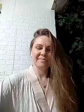 AmeliaPump – webcam model profile photo Image 4