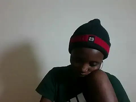 ericiii – webcam model profile photo Image 2