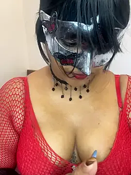 ErzabelLew – webcam model profile photo Image 4