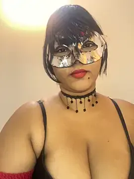 ErzabelLew – webcam model profile photo Image 6