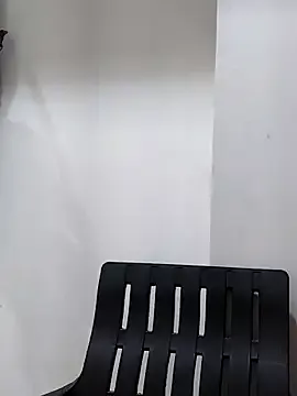 IvyStuart – webcam model profile photo Image 12