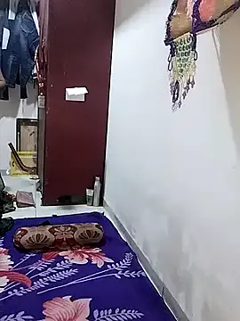 IvyStuart – webcam model profile photo Image 14