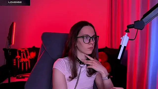 EsmeBrowm – webcam model profile photo Image 13