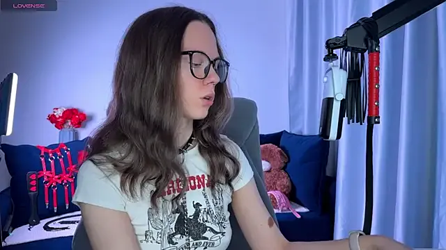 EsmeBrowm – webcam model profile photo Image 14