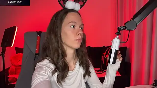 EsmeBrowm – webcam model profile photo Image 17