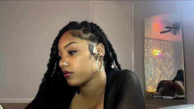BellaaJones – webcam model profile photo Image 8