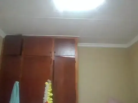 MiraKova – webcam model profile photo Image 4