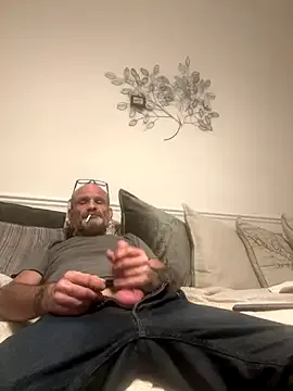 Shyboy817 – webcam model profile photo