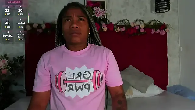 MiraKova – webcam model profile photo Image 19