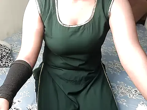NA-KAREN-V8 – webcam model profile photo Image 5