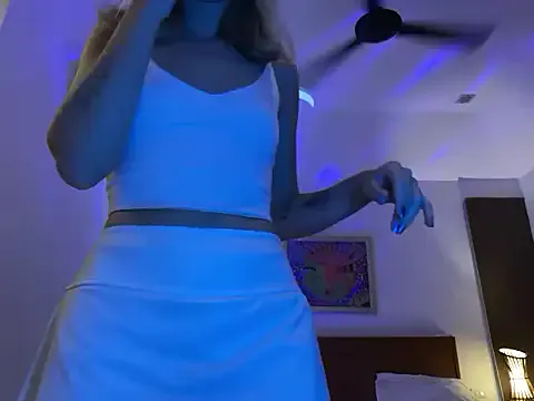 AmberJoulie – webcam model profile photo Image 18