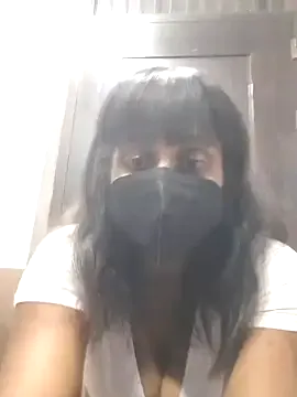 KateGale – webcam model profile photo Image 7