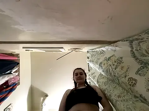 ElaRossie – webcam model profile photo Image 6