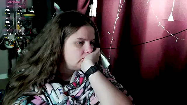 MiraKova – webcam model profile photo Image 19